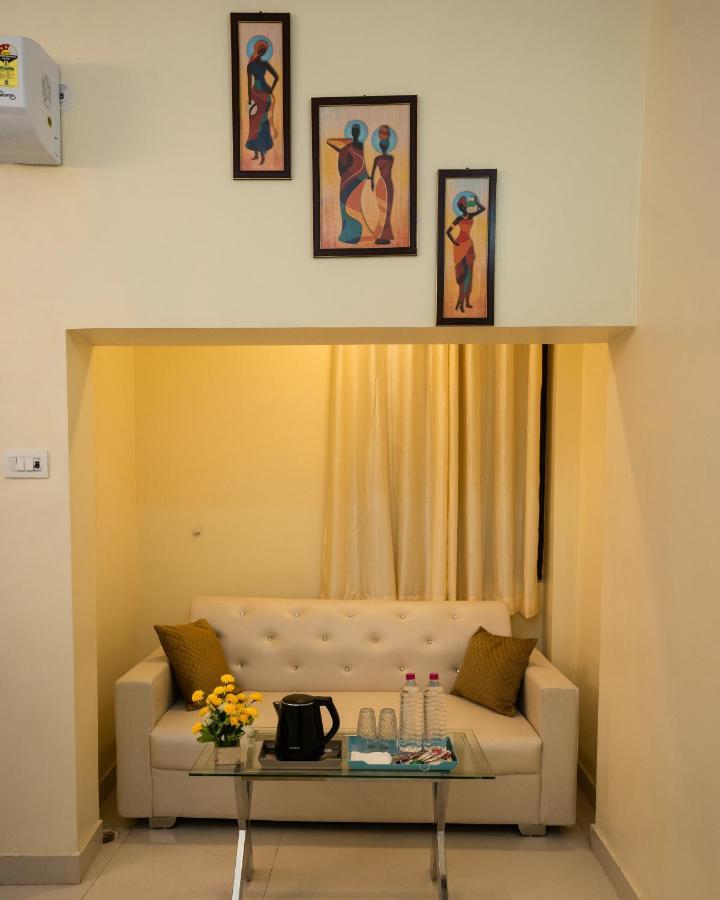 Ventex Inn Лакхнау Екстер'єр фото